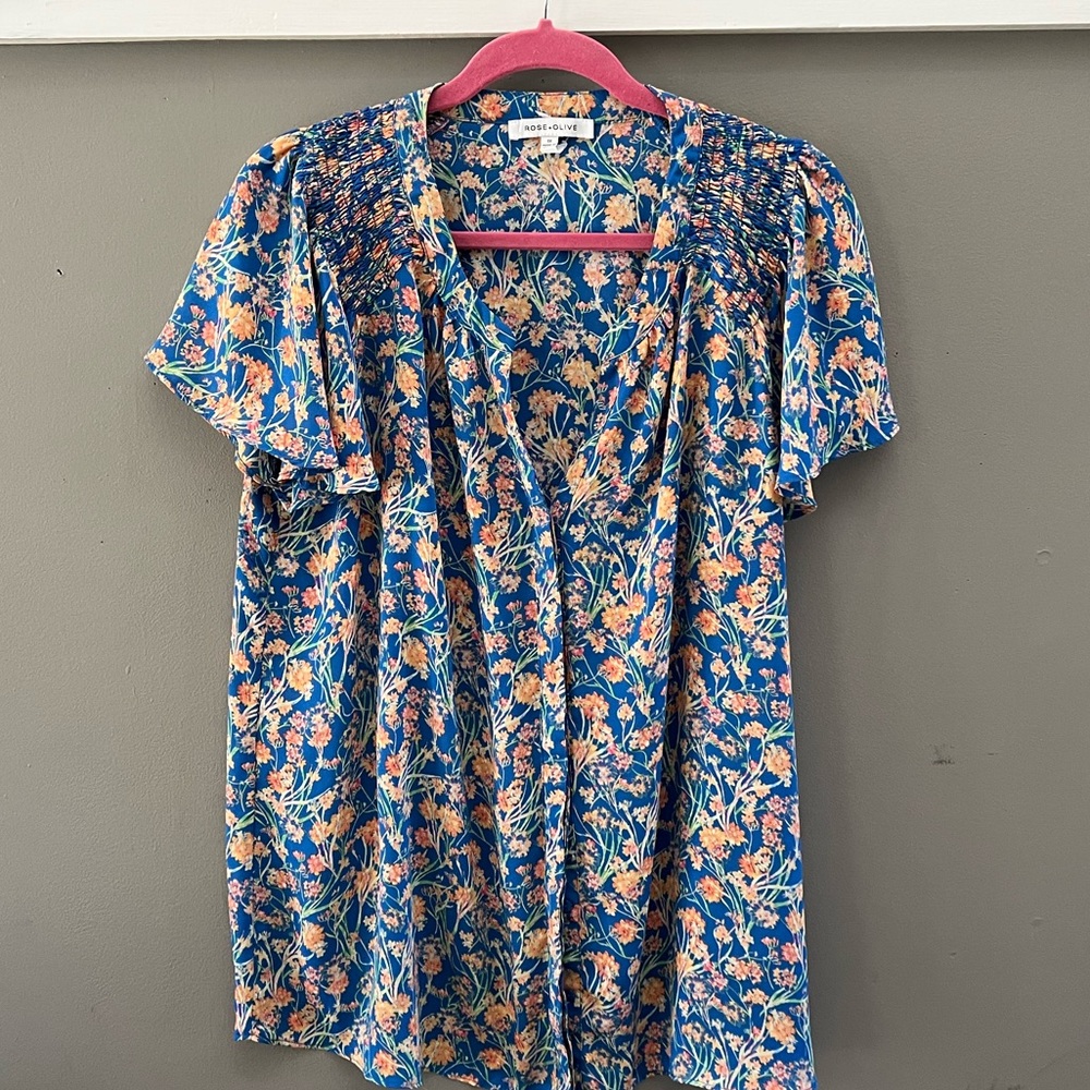 Rose & Olive Blue and floral blouse button down flounce sleeve